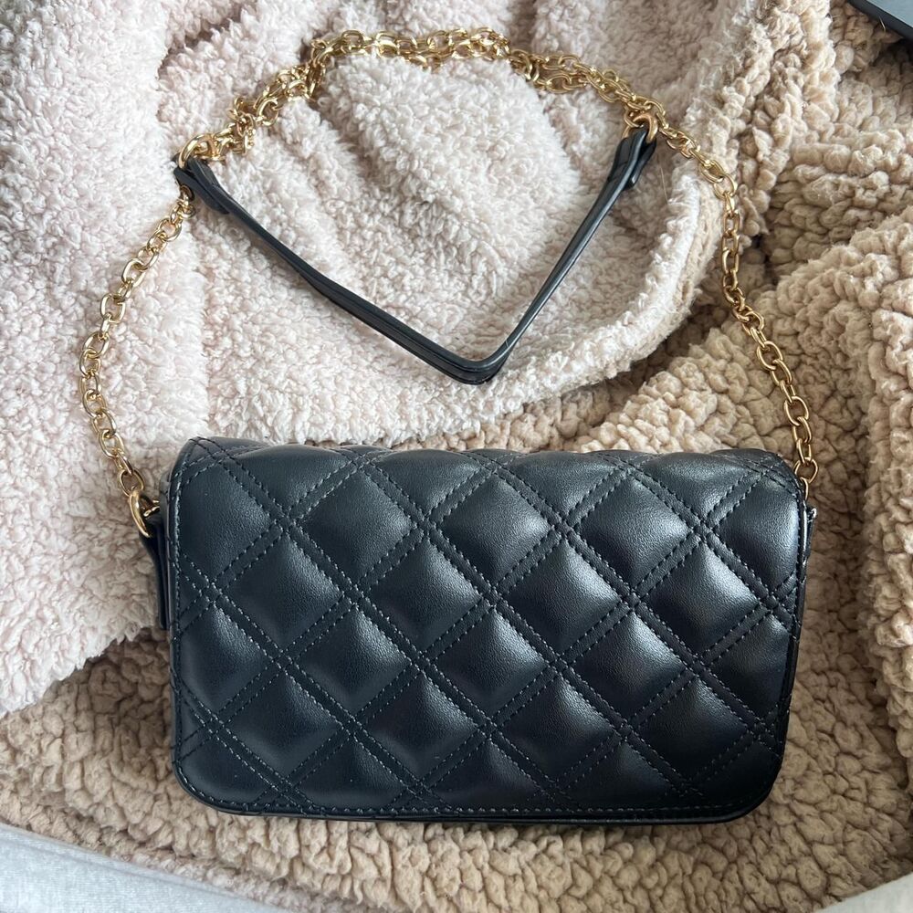 Forever 21 black crossbody bag